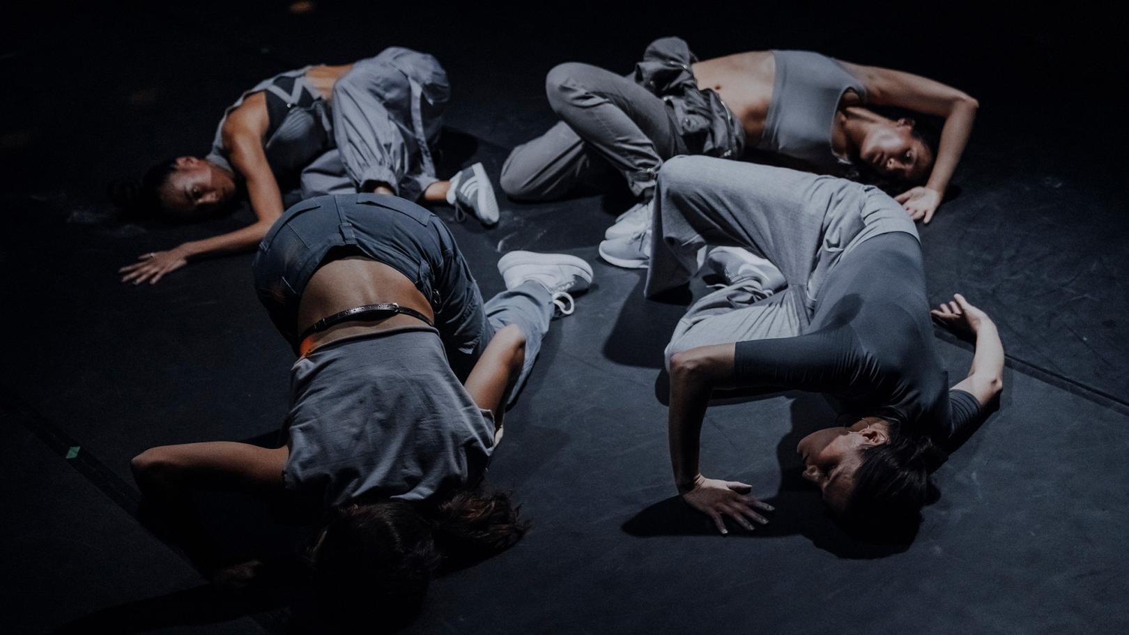 4 A.M. A House Dance Piece